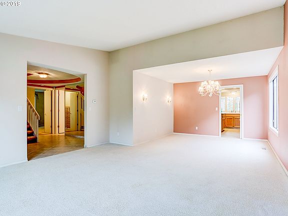 3rd image of 15207 SE 33rd St