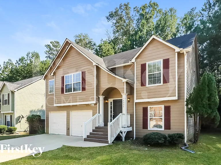 5955 Water Oaks Dr — Photo 4