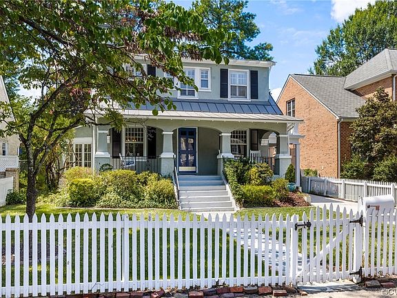 3rd image of 352 Albemarle Ave