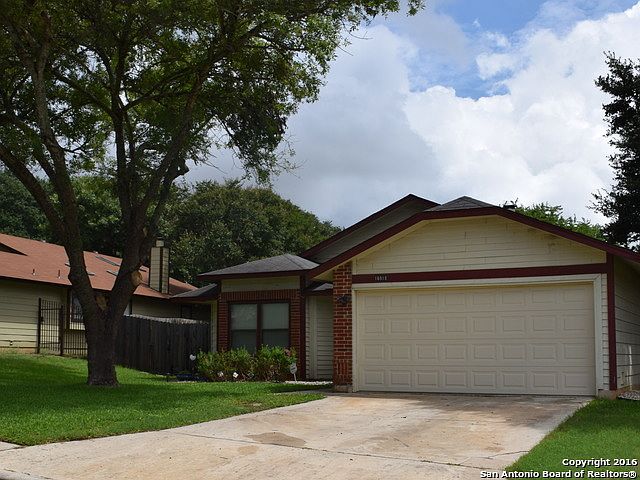 1st image of 16918 Vista Bluff Dr