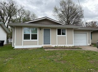 2734 N Summit Ave, Springfield, MO 65803