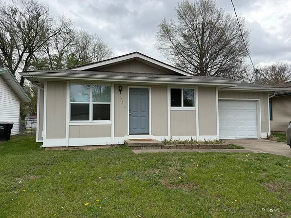 2734 N Summit Ave, Springfield, MO 65803