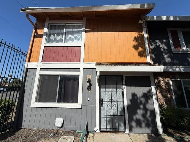 1st image of 4183 Brookfield Dr