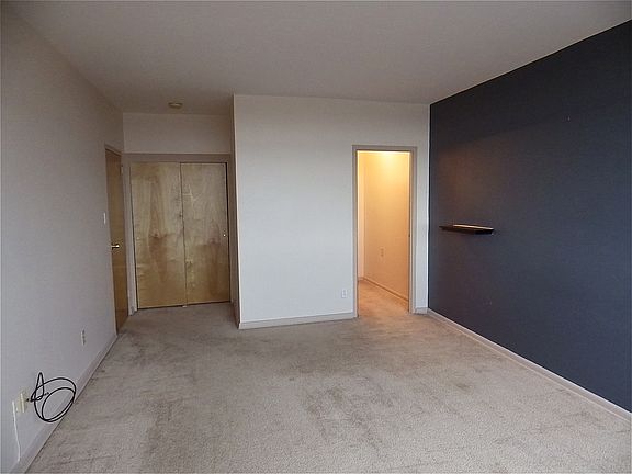 4th image of 1620 E Broad St APT 1505