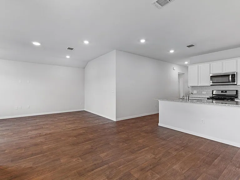 21020 Price Daniel Dr — Photo 13