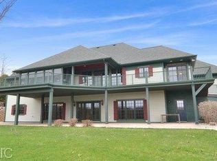 1439 Riverside Rd, Niles, MI 49120