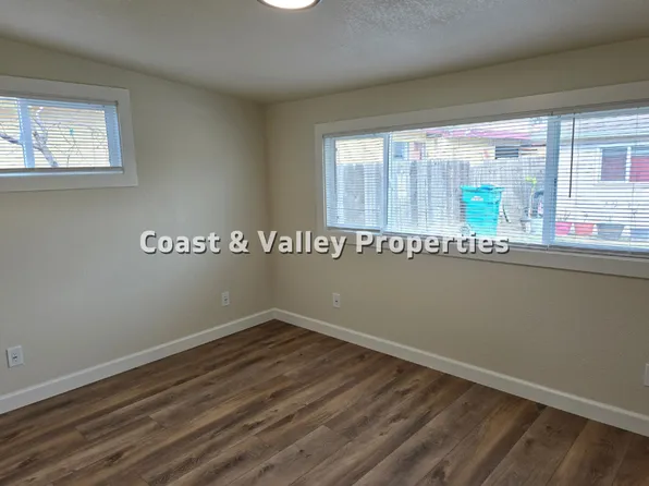 402-408 N Vanderhurst Ave #322-326, King City, CA 93930