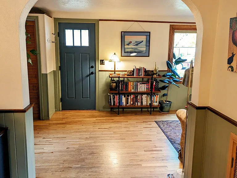 20 Ash St — Photo 11