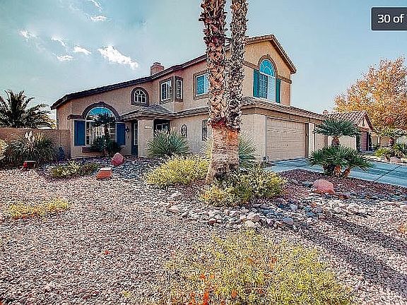 2nd image of 437 Flores Cir