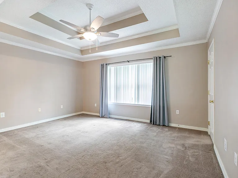 472 Vireo Dr — Photo 17