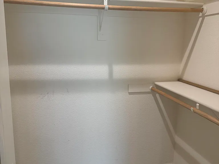 3162 Golden Crest Cmn #3 — Photo 23