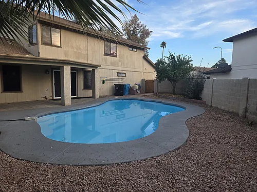 10032 W Sells Dr Photo 1