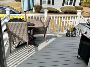 16 Valiant Dr, Coventry, RI 02816
