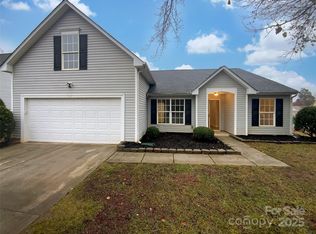 10804 Gardenia St, Charlotte, NC 28215