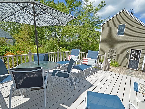 5th image of 32 Wildwood Ave