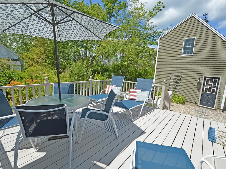 32 Wildwood Ave — Photo 5