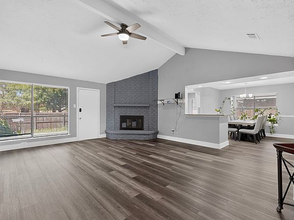 4th image of 3932 Farrington St