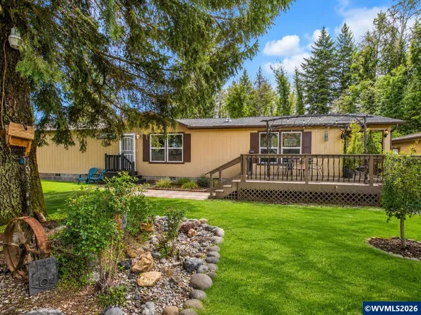 1606 11th Ave, Sweet Home, OR 97386