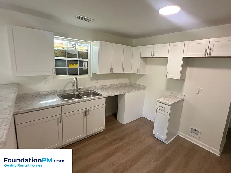 2831 Overton Crossing St — Photo 3