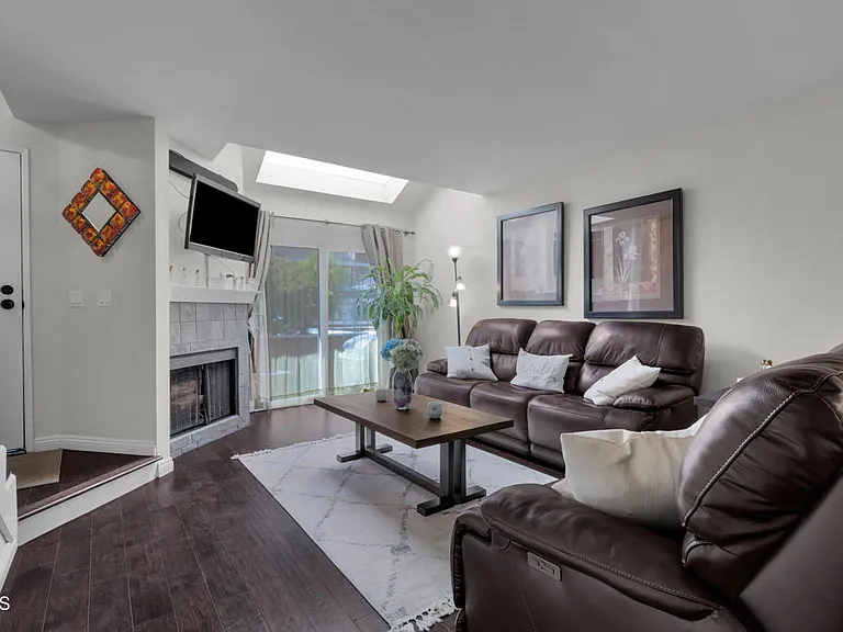19431 Sherman Way #6 — Photo 17