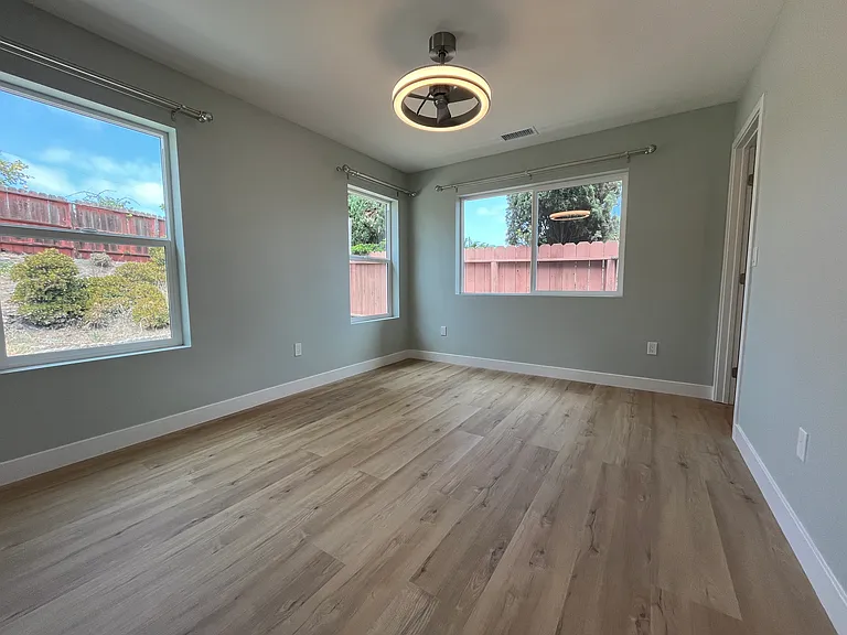 4545 Limerick Ave — Photo 13