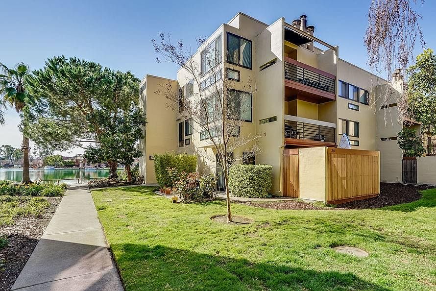 1st image of 922 Beach Park Blvd APT 25