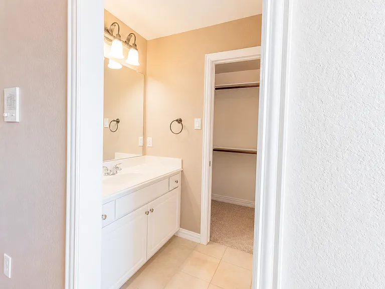 4453 Red Barn Dr — Photo 29