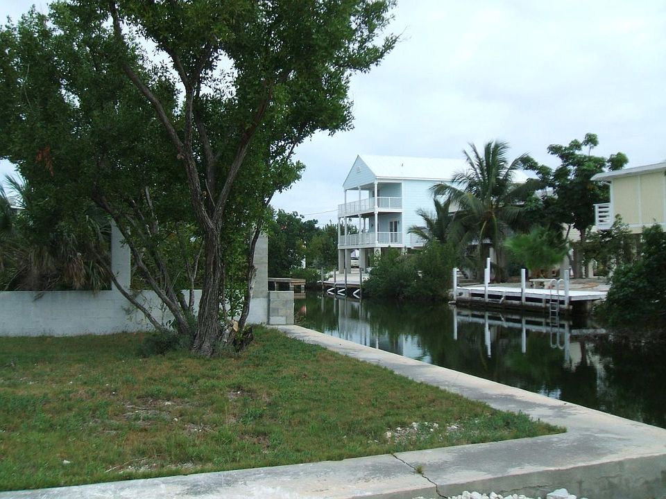 1st image of 0 Jamaica Ln