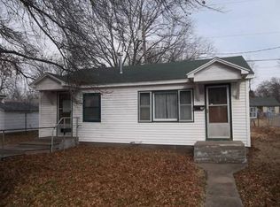 907 E 13th St, Pittsburg, KS 66762