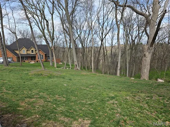 0 Stoneledge Dr, Godfrey, IL 62035