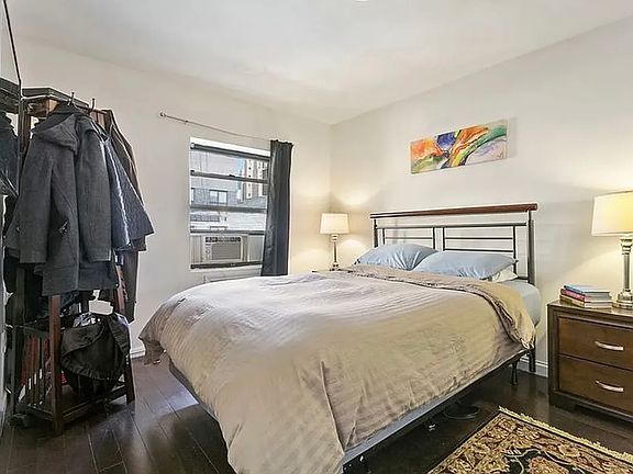5th image of 250 W 14th St APT 4