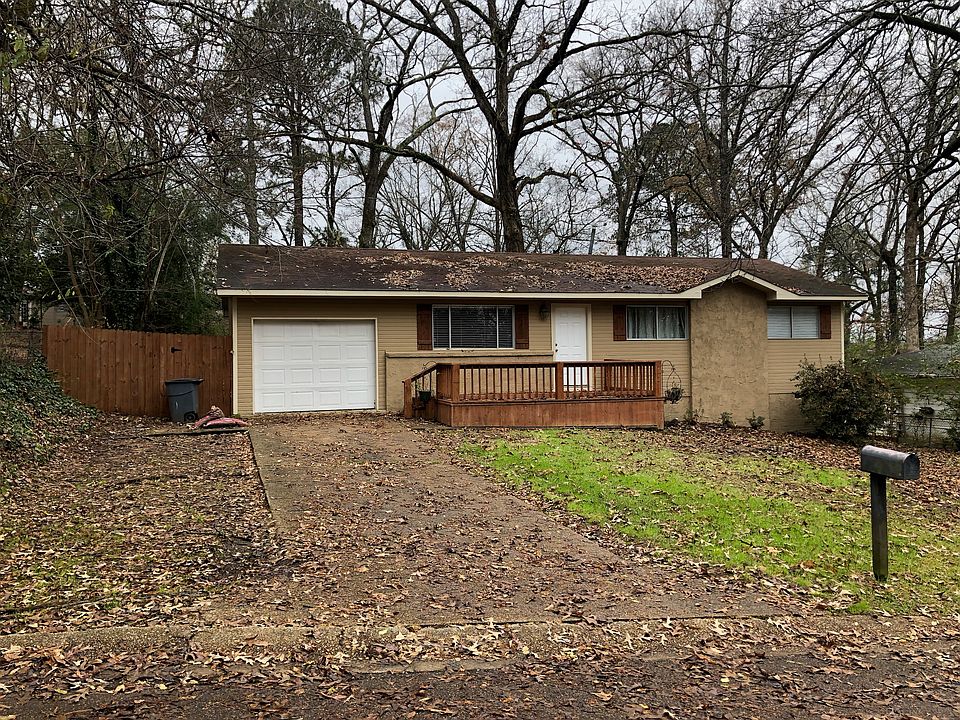 1st image of 1905 Carolyn Ln