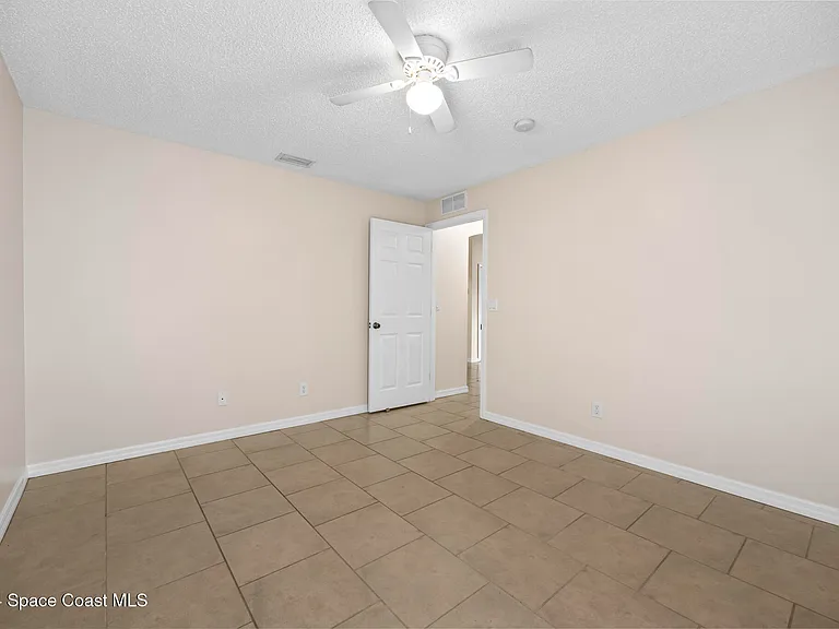 4800 Manchester Dr — Photo 23