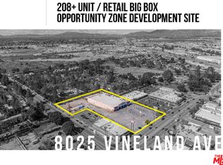 8025 Vineland Ave, Sun Valley, CA 91352
