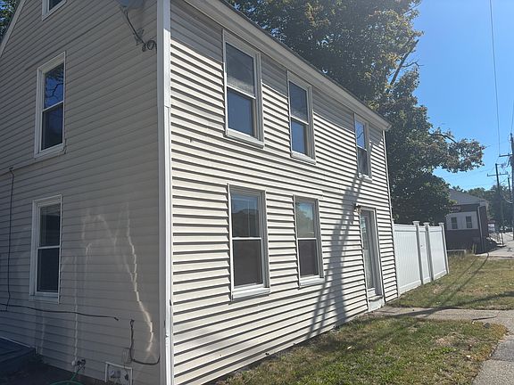 2nd image of 292 Nashua St #2