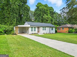 1990 Shamrock Dr, Decatur, GA 30032