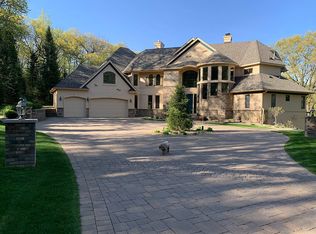 5821 Southwood Dr, Bloomington, MN 55437