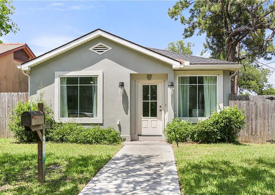 1st image of 2067 Lafreniere St