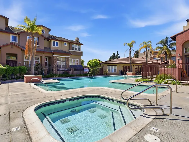 1270 Avenida Benito — Photo 10