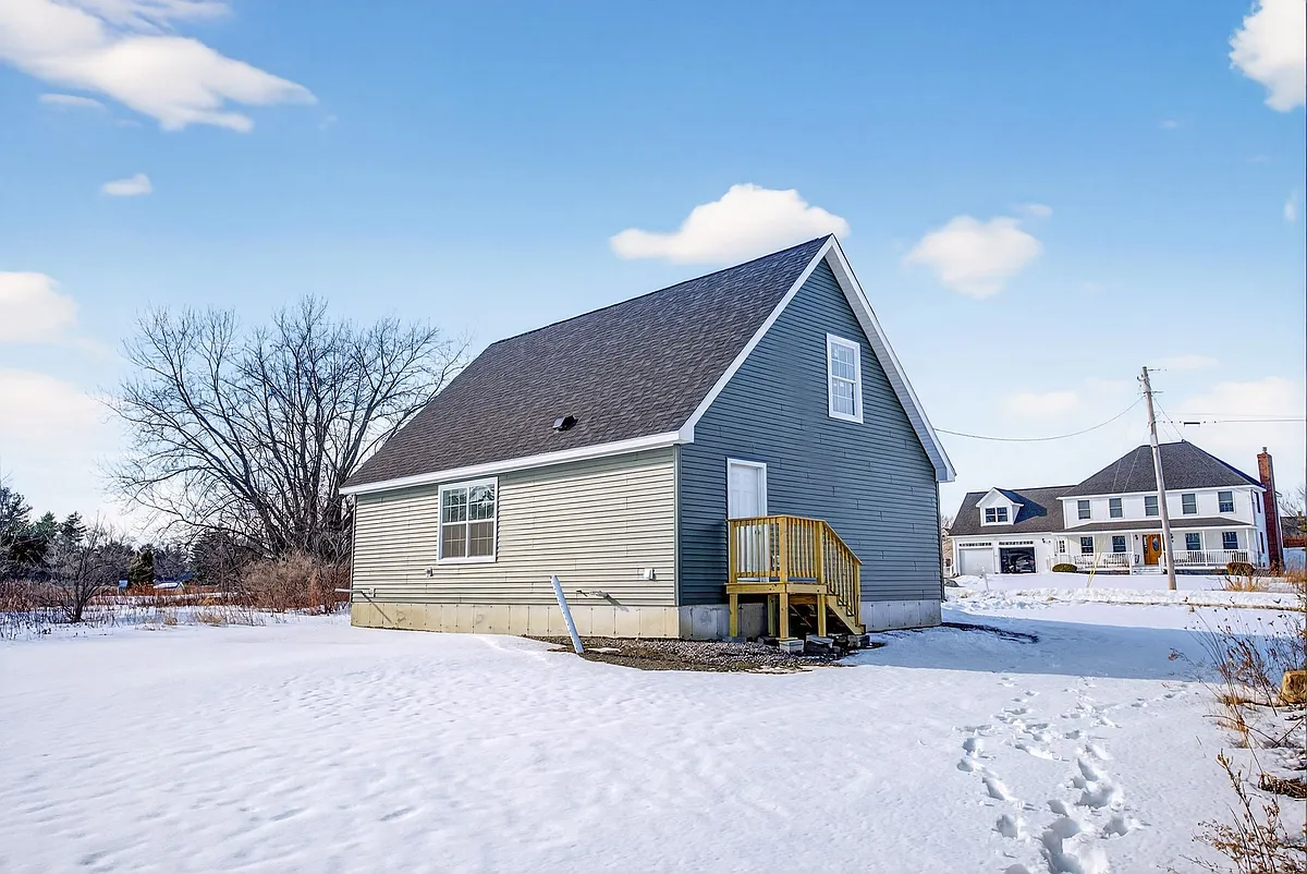 Building Photo - 6 Bayberry Ct