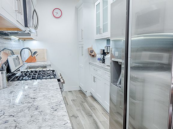3rd image of 7635 113th St APT 4A