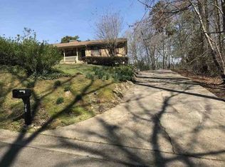 610 Mermont Dr, Trussville, AL 35173