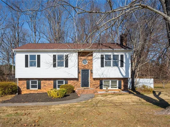 3403 Gumtree Rd, Winston Salem, NC 27107