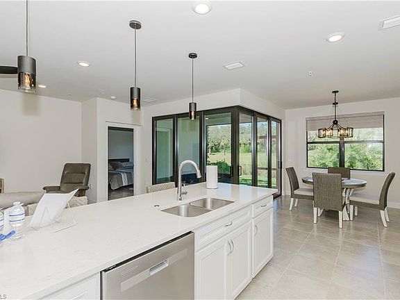 5th image of 5697 Mayflower WAY #1202