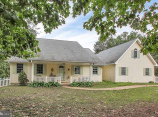 349 Summer Hill Rd, Schuylkill Haven, PA 17972