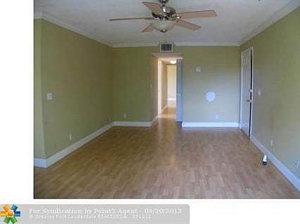4th image of 1826 N Dixie Hwy APT 207