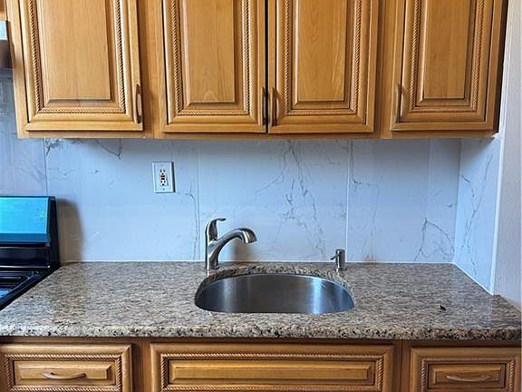 2nd image of 1923 Bay Ridge Pkwy APT 2
