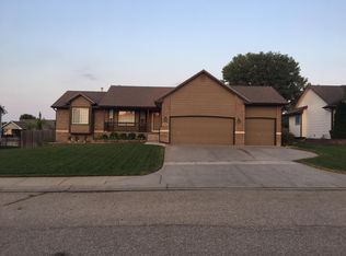 2818 N Forest Park St, Derby, KS 67037