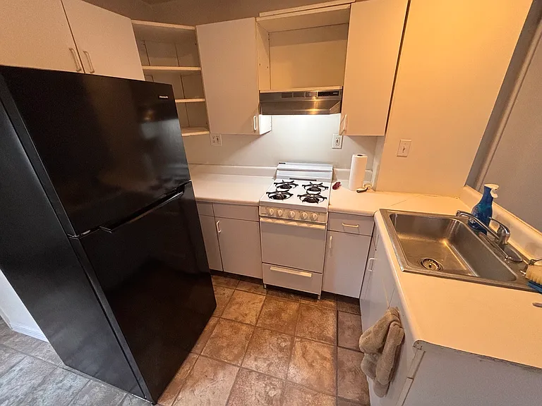 2114 E Fairmount Ave #1 — Photo 4