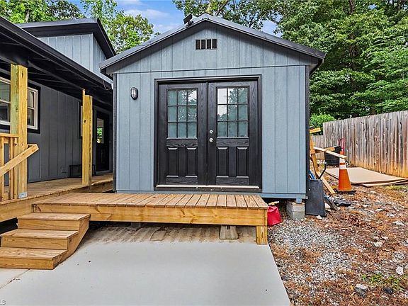 2nd image of 4729 Tallwood Dr